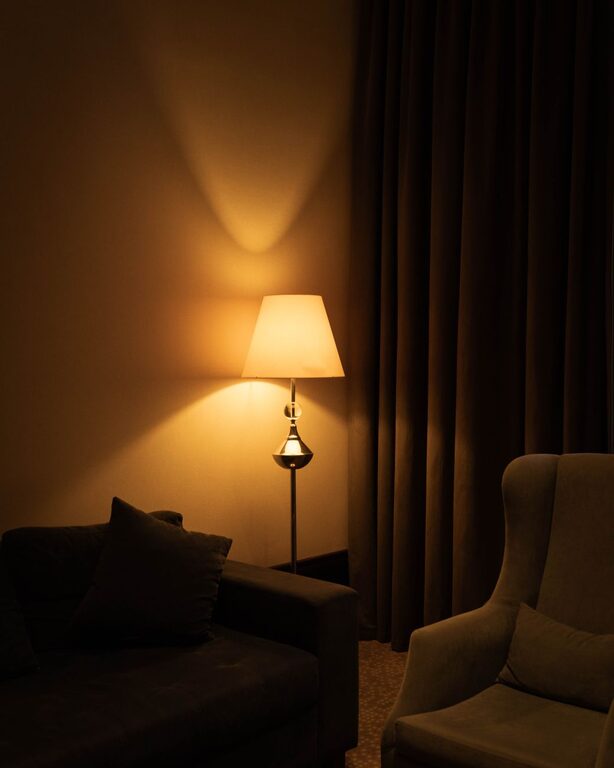 Tips for Creating a Cozy and Inviting Home Atmosphere